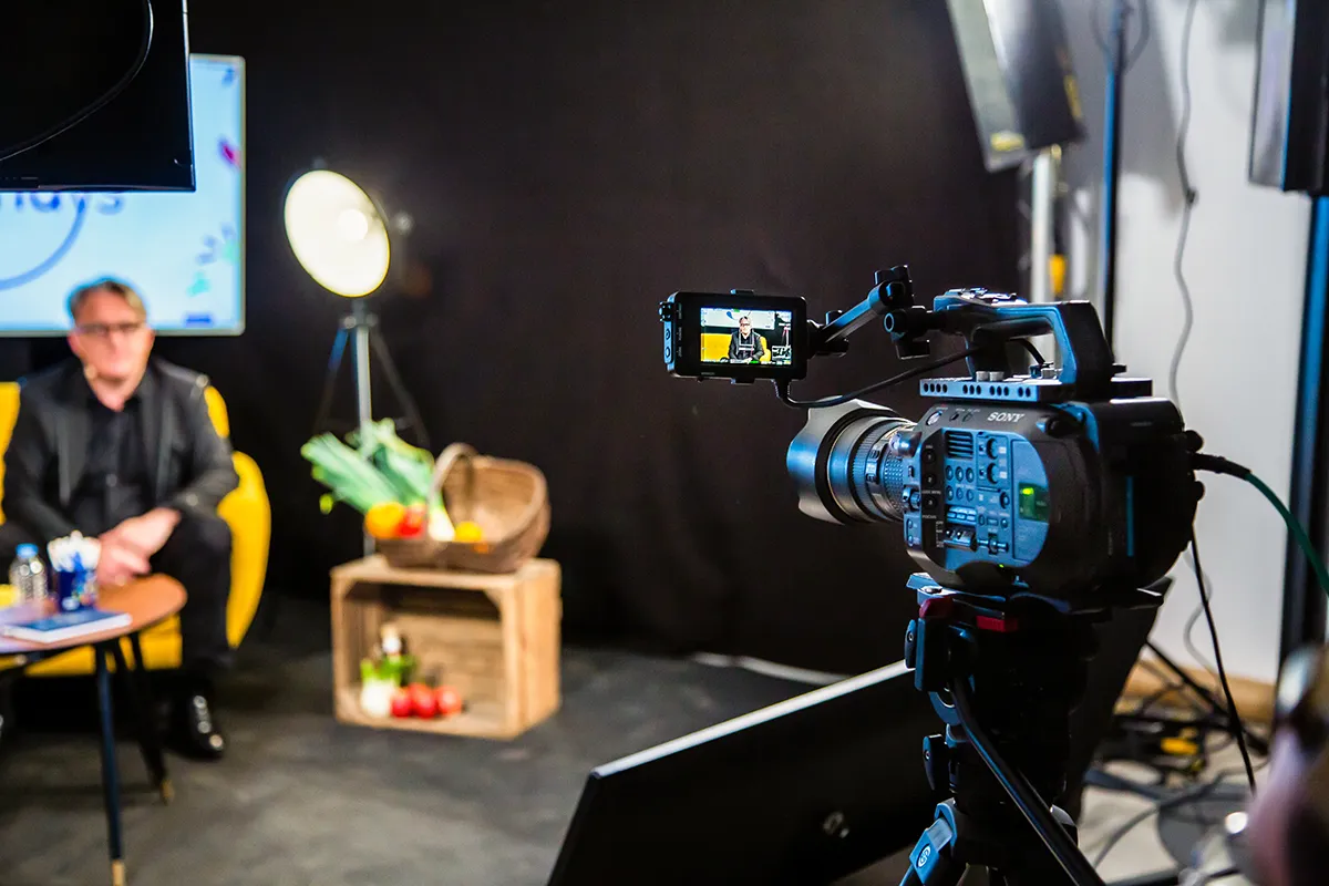 plateau de tournage fond rose